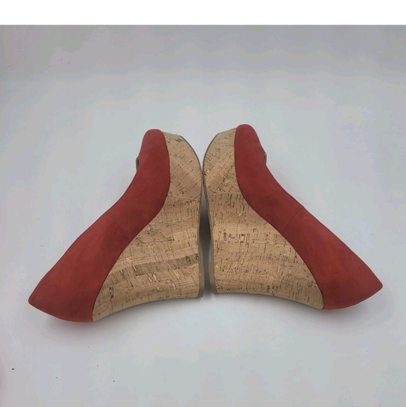 Boston Proper Pammy Red Platform Cork Wedge Closed Toe Heel Women's Size 10M - Picture 4 of 12